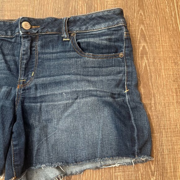 American Eagle Super Stretch Shorts - Size 16 - Picture 8 of 13